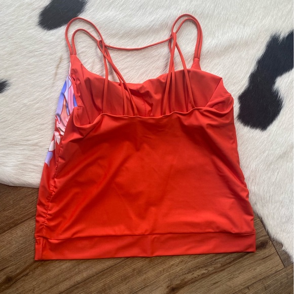 Athleta tankini top High Neck Maldives Swimsuit Top in Vermillion - Picture 6 of 9